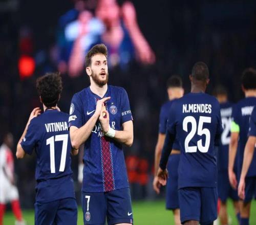 费利佩违规,遭红牌,恩加德乌中,新葡京娱乐场,澳门新葡京娱乐APP,新葡京app下载地址