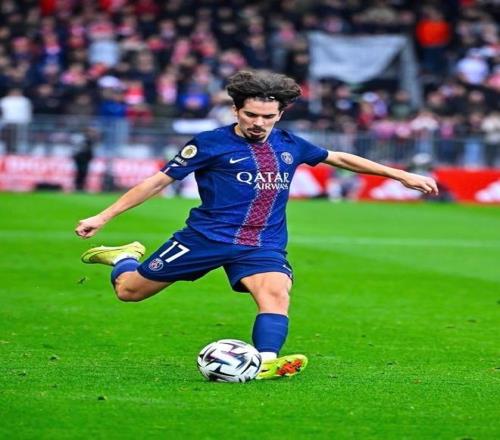 颜骏凌替补,亮相带来惊,国足三将休,新葡京娱乐场,澳门新葡京娱乐APP,新葡京app下载地址