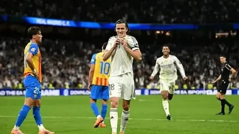 哈弗茨帽子戏法助力切尔西6-0横扫巴恩斯利